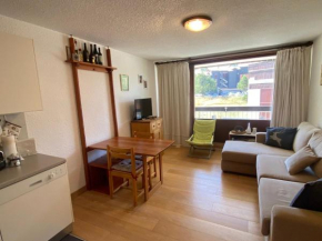 Superbe studio rénové, plein sud, au pied des pistes avec parking et balcon – 4 pers, Montgenèvre - FR-1-445-196